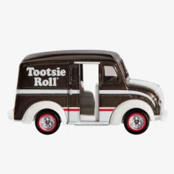 Matchbox Tootsie Roll Divco Milk Truck