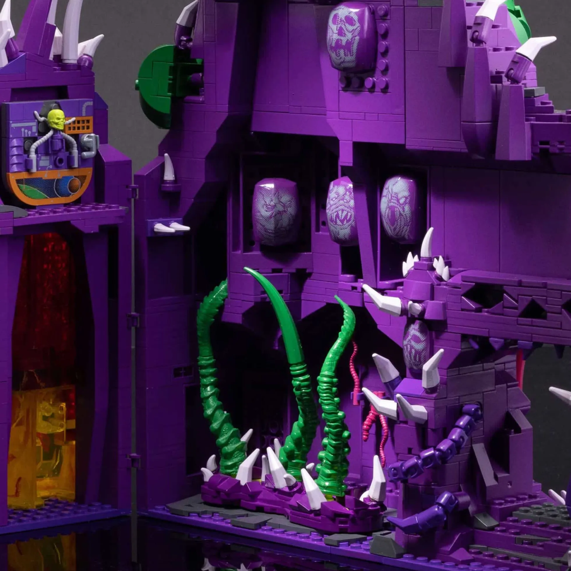 MEGA Masters of the Universe Snake Mountain