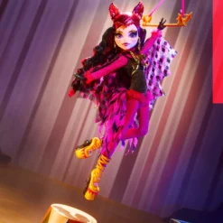 Monster High Freak Du Chic Draculaura Figure