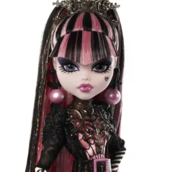 Monster High Howliday: Winter Edition Draculaura Doll