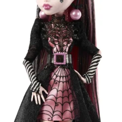 Monster High Howliday: Winter Edition Draculaura Doll