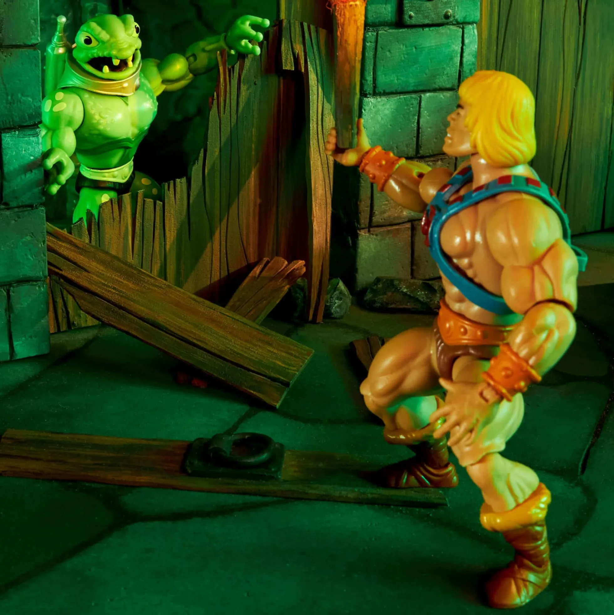 MOTU Origins Frog Monger Figure