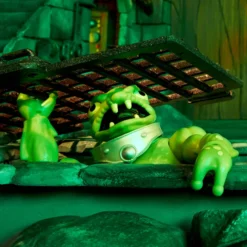 MOTU Origins Frog Monger Figure