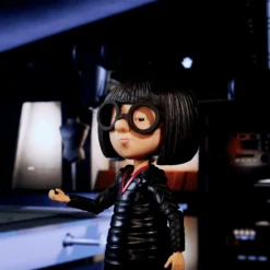 Pixar Spotlight Series Edna Mode Collector Figure The Incredibles
