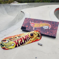 Tony Hawk x Hot Wheels Skate, Wildfire Deck & Fingerboard