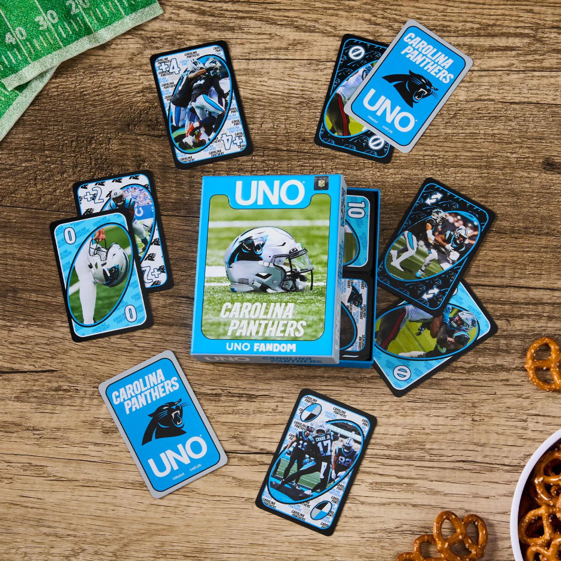 UNO Fandom NFL Carolina Panthers Game Deck