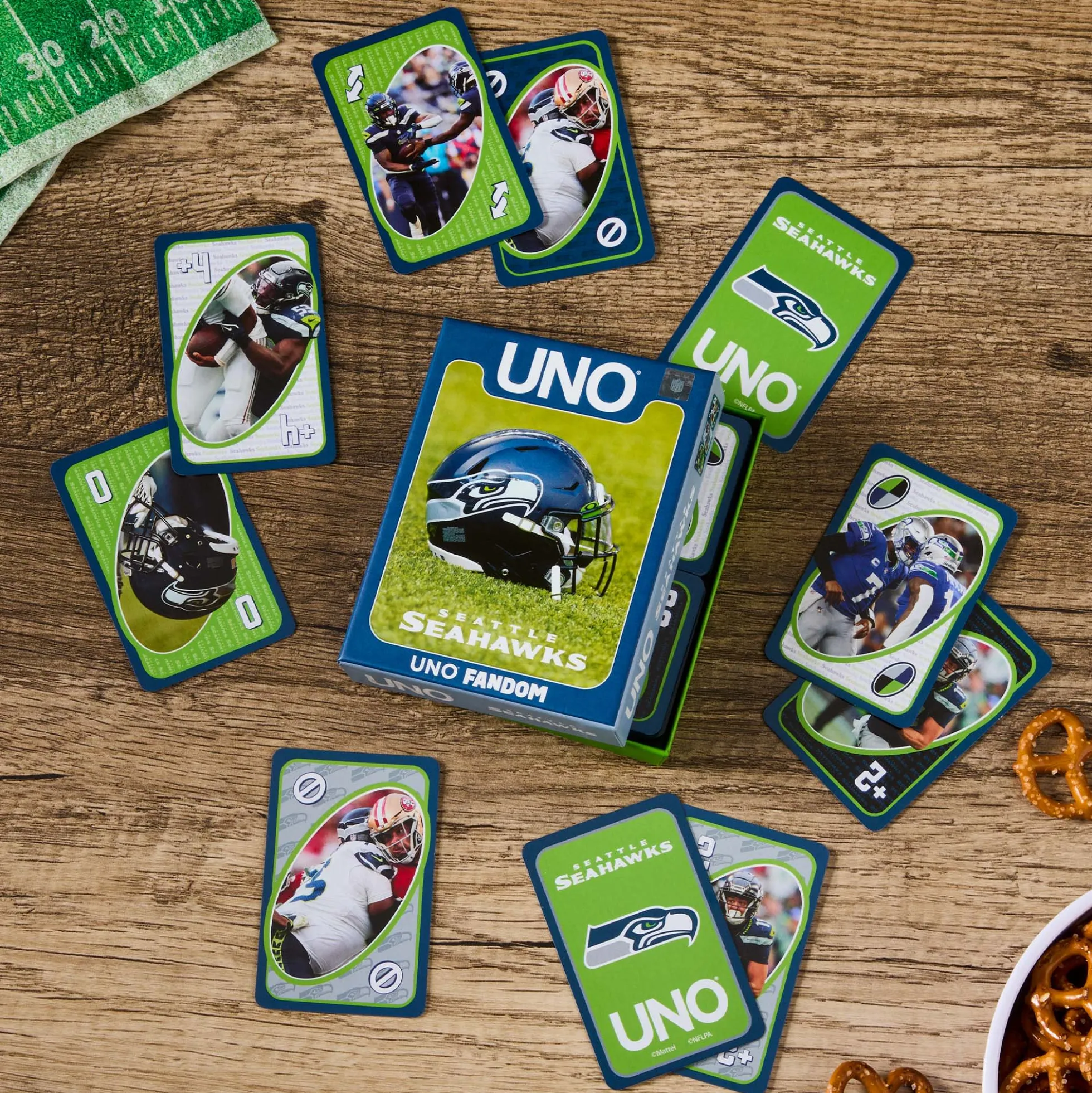 UNO Fandom NFL Seattle Seahawks Game Deck