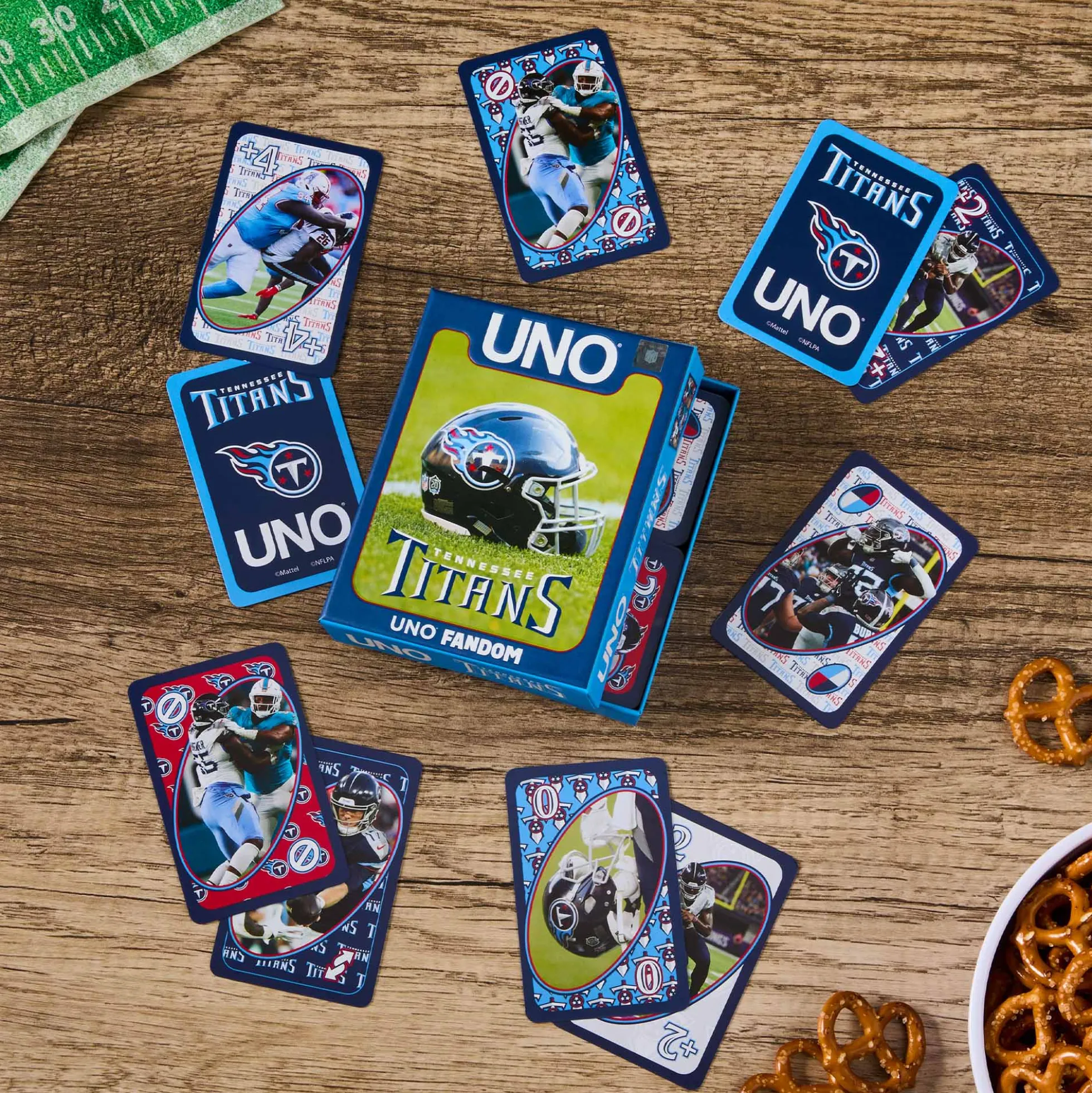 UNO Fandom NFL Tennessee Titans Game Deck