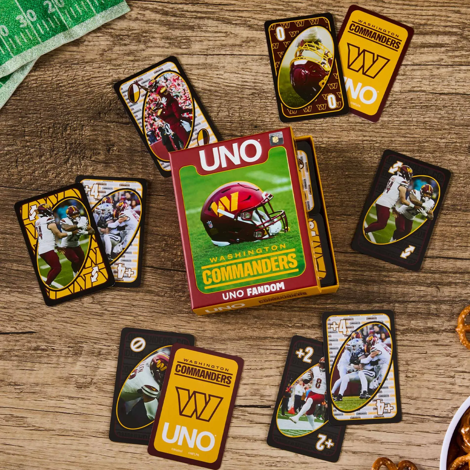 UNO Fandom NFL Washington Commanders Game Deck